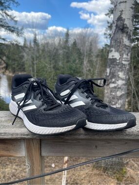 Adidas Aerobounce Running Sneakers